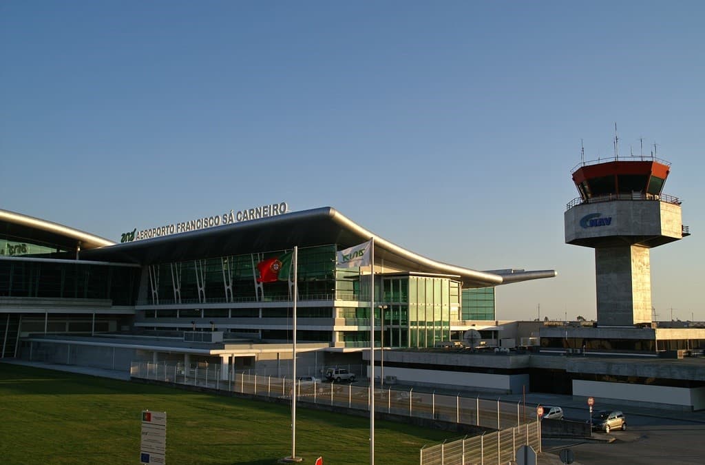 Porto Airport Parking